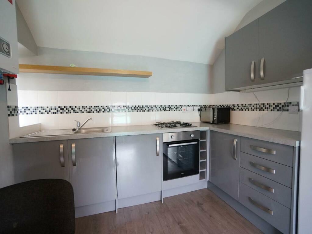 54HolyheadRoad_Kitchen2.1.JPG