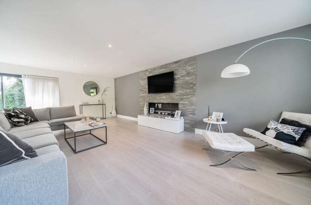 1363692-13-68e522...