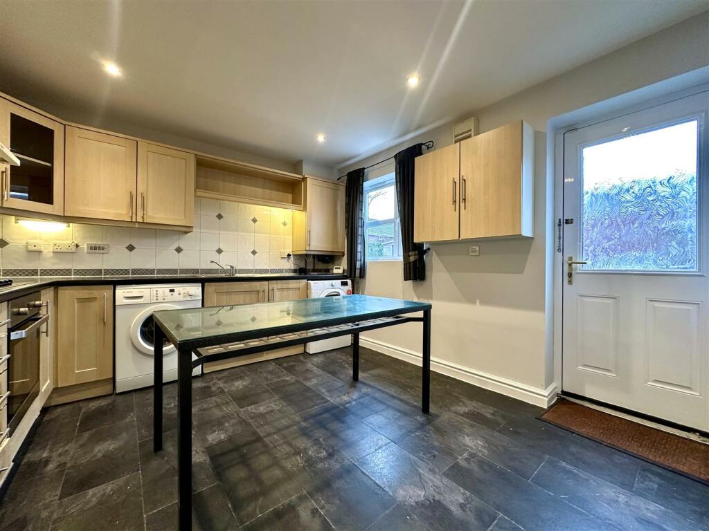 Breakfast Kitchen Aspect 2