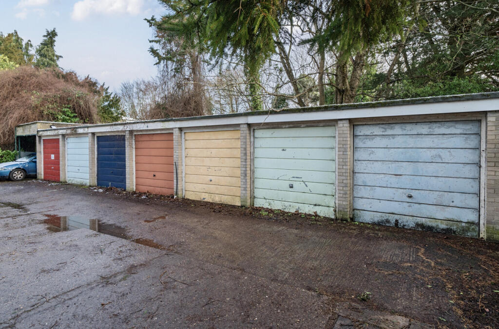 Garage Block
