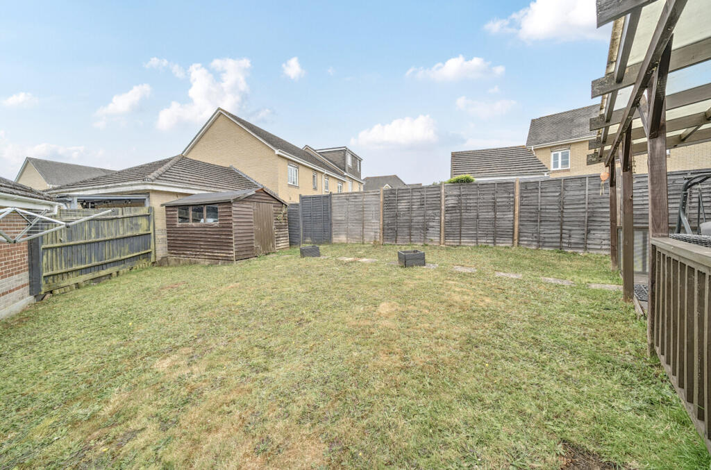 1304500-18-684814...