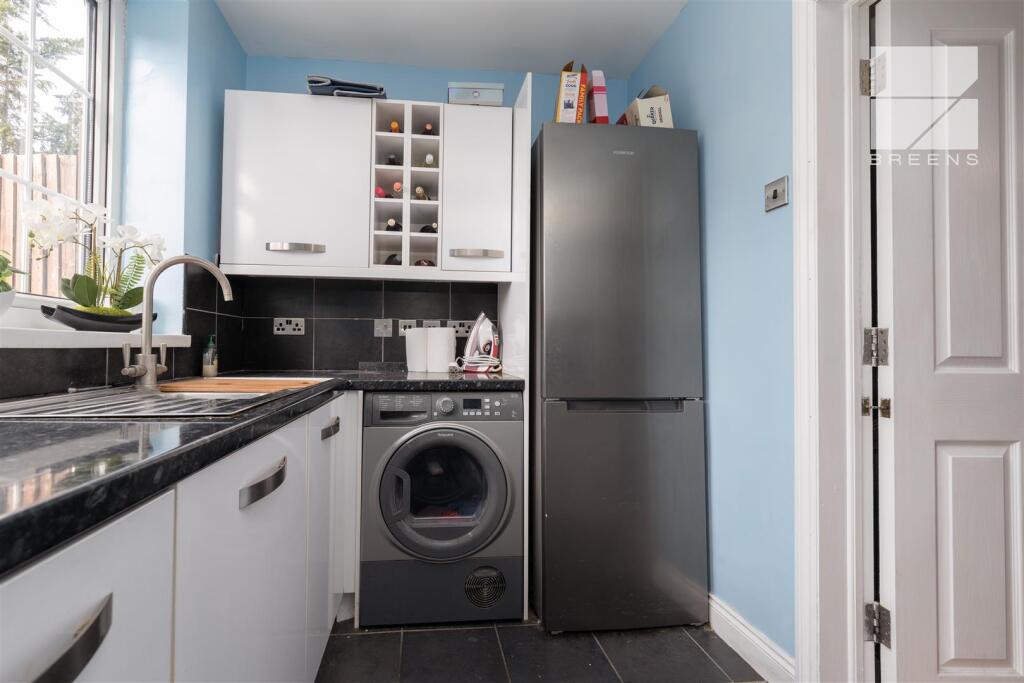 17 Manor Farm Drive_0023.jpg