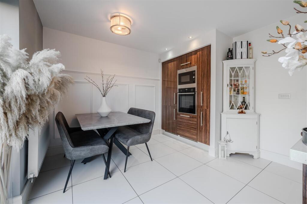 Kitchen-6.jpg