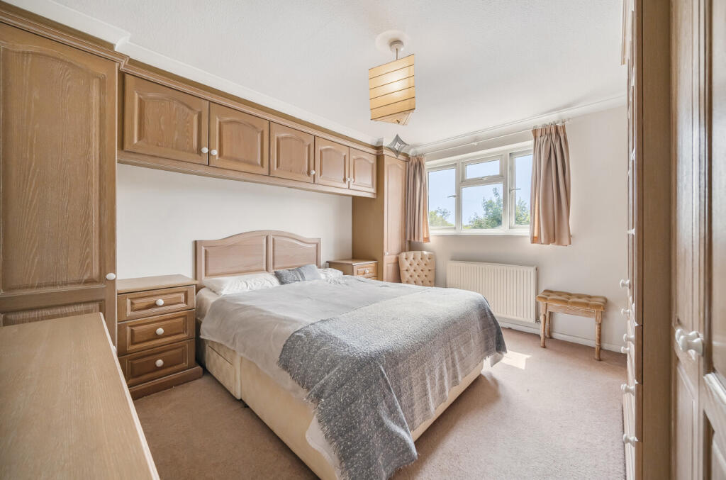 1310857-1-68554cd...