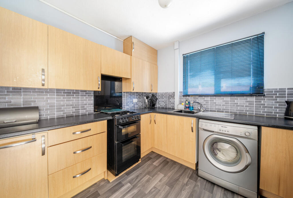 1312385-5-685423b...