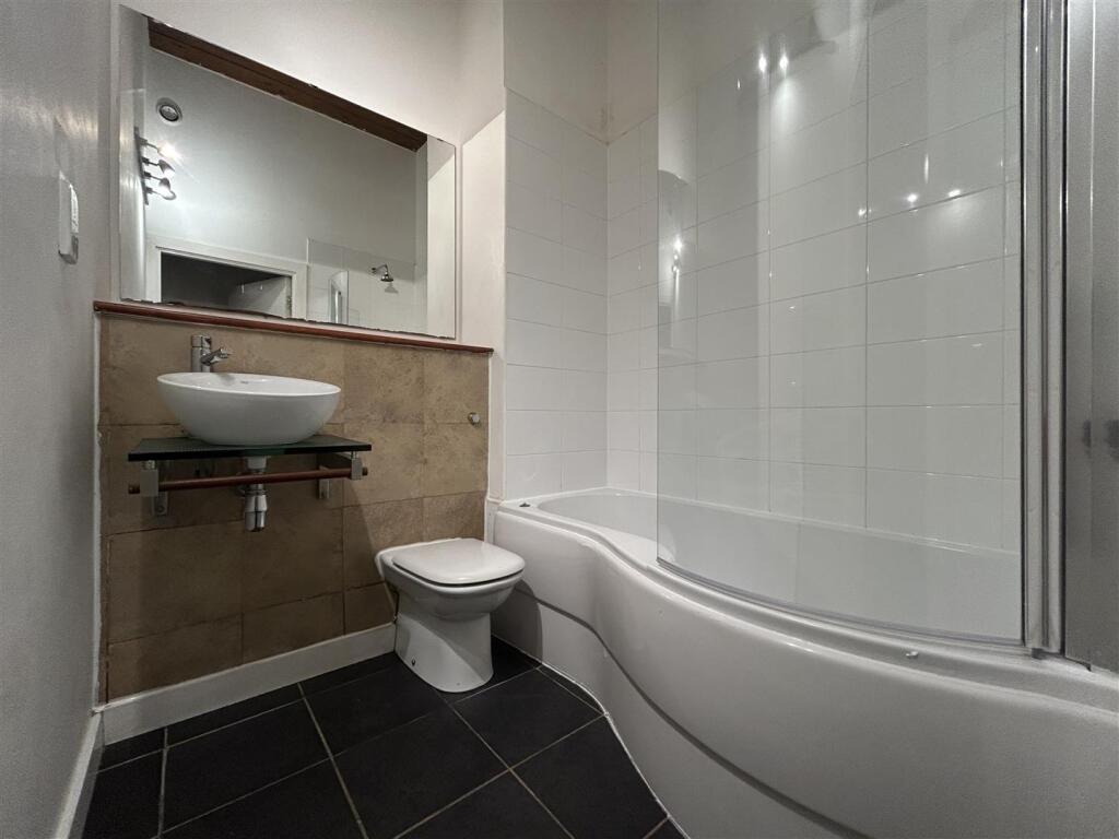 Bathroom.jpeg