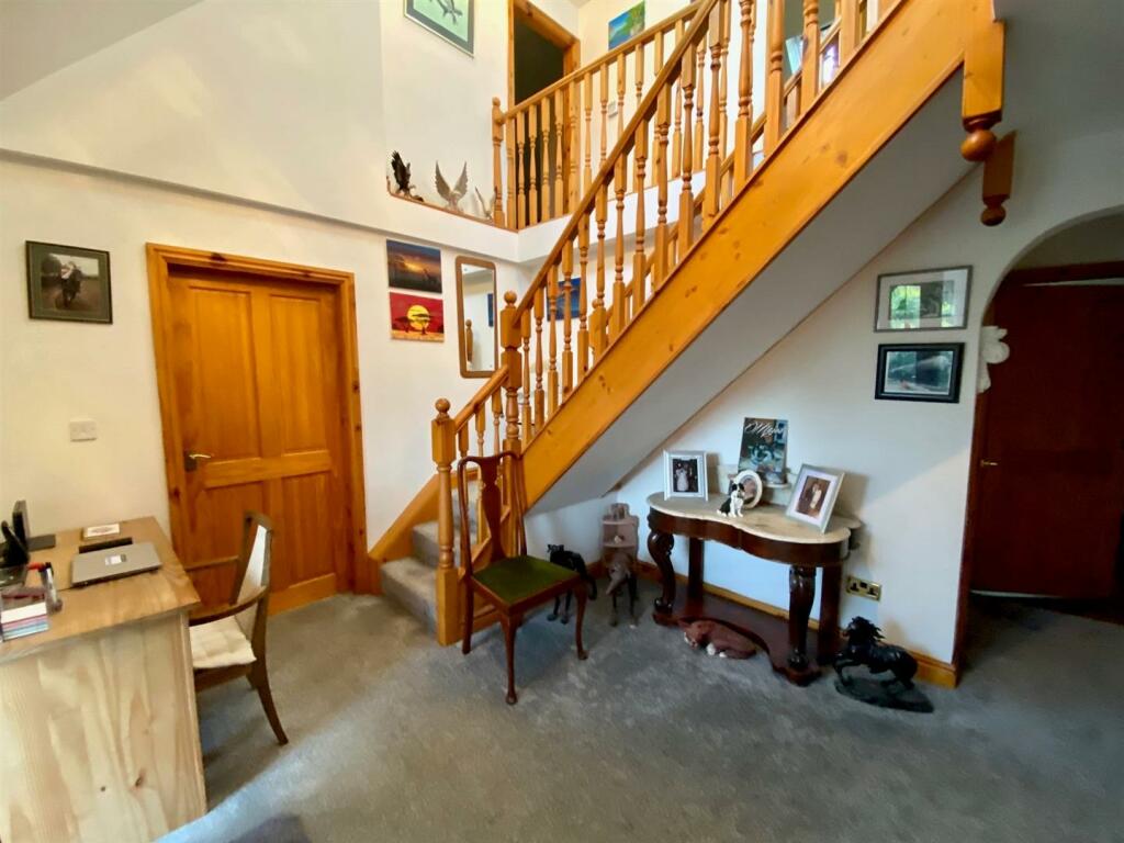 quarry place 21 hall.jpg