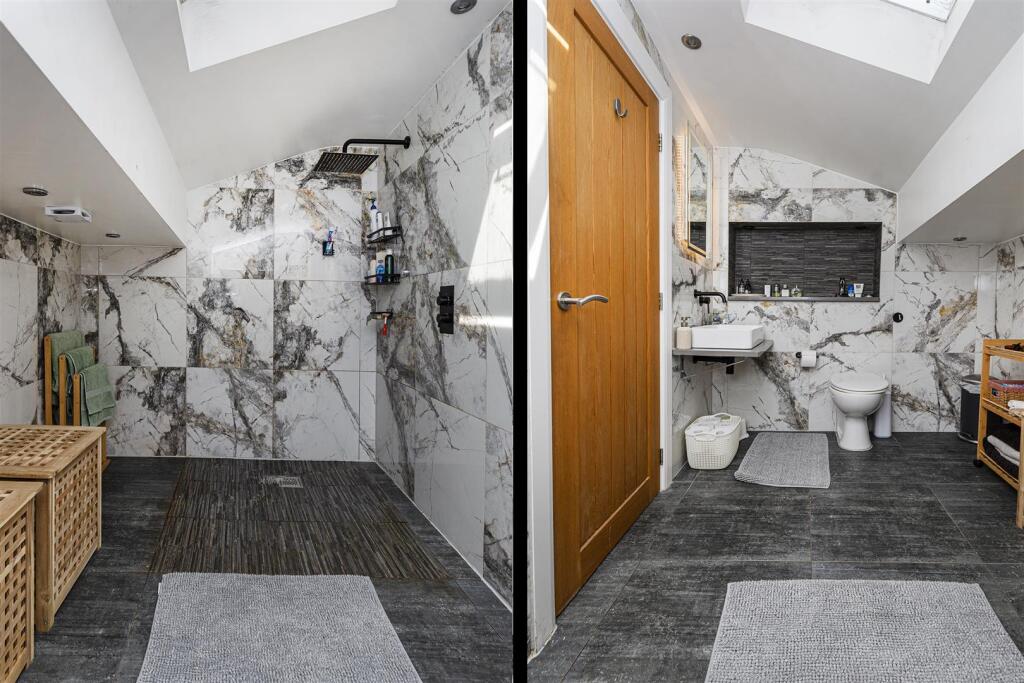 En Suite Shower Room