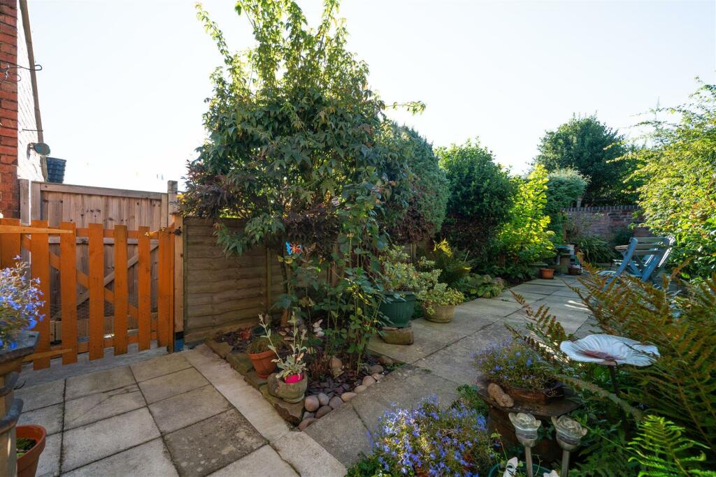 Garden.jpg