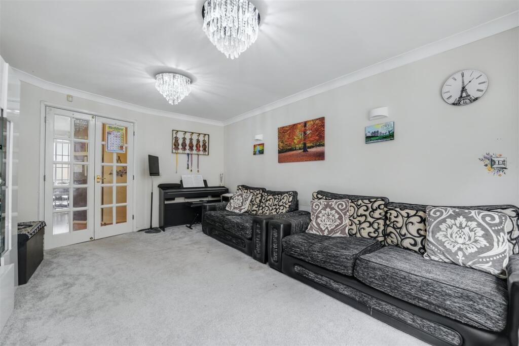 50 Fox Hollow Lounge 2.jpg