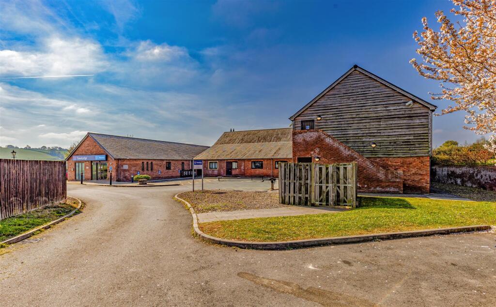 Travelodge - photo 2.jpg