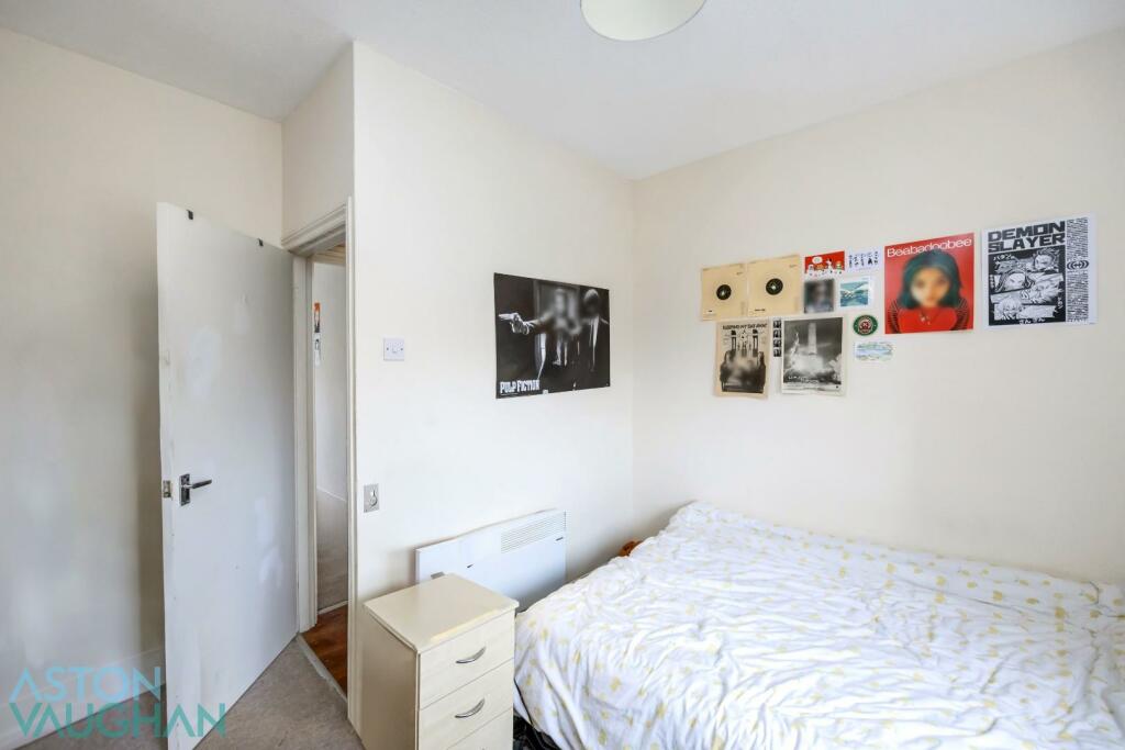 Totland Road, 23A-007.jpg