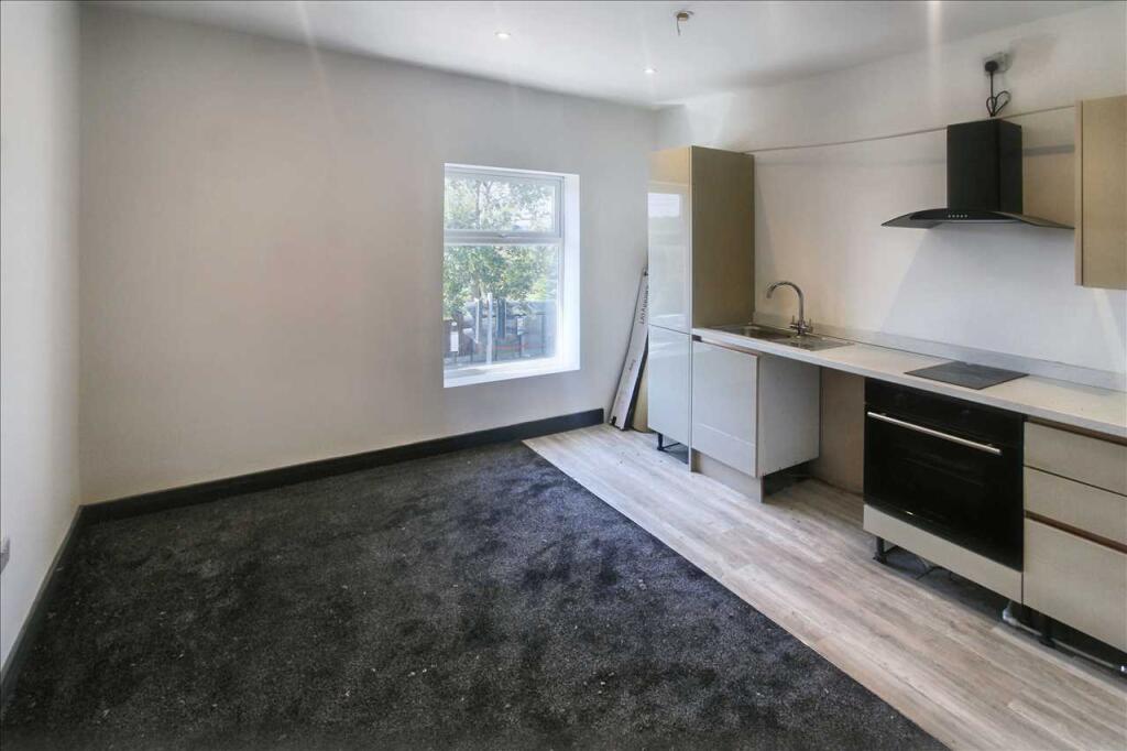 Lounge/Kitchen