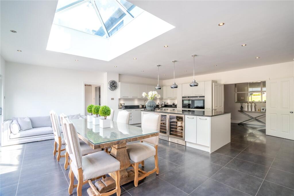 Dining Room/Kitchen