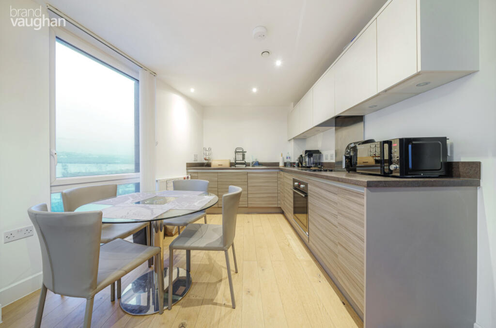 ffe64c95-c7d6-448...