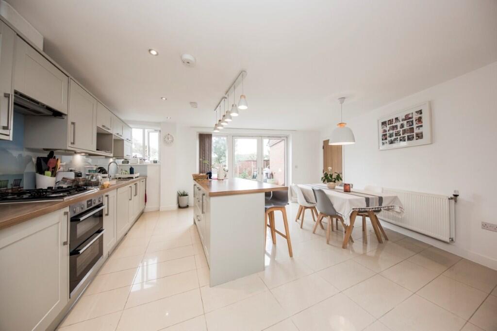 Kitchen/breakfast