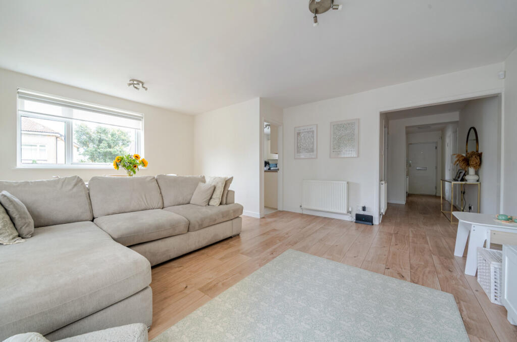 1327743-10-687f6f...