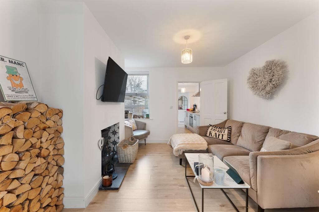 Open Plan Lounge Diner