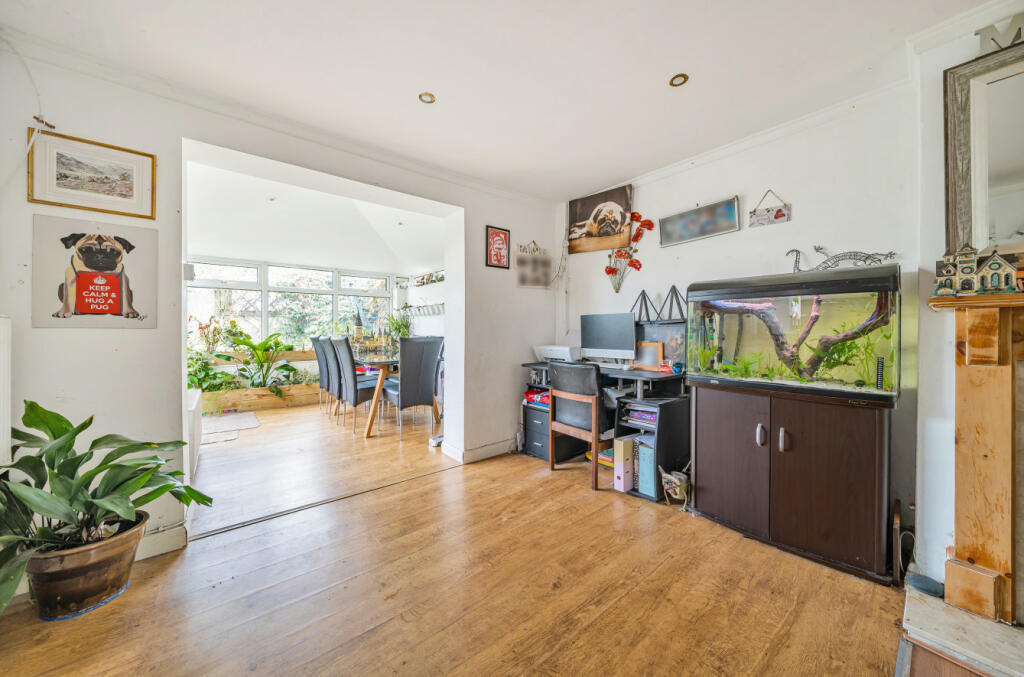 Living/Dining Room
