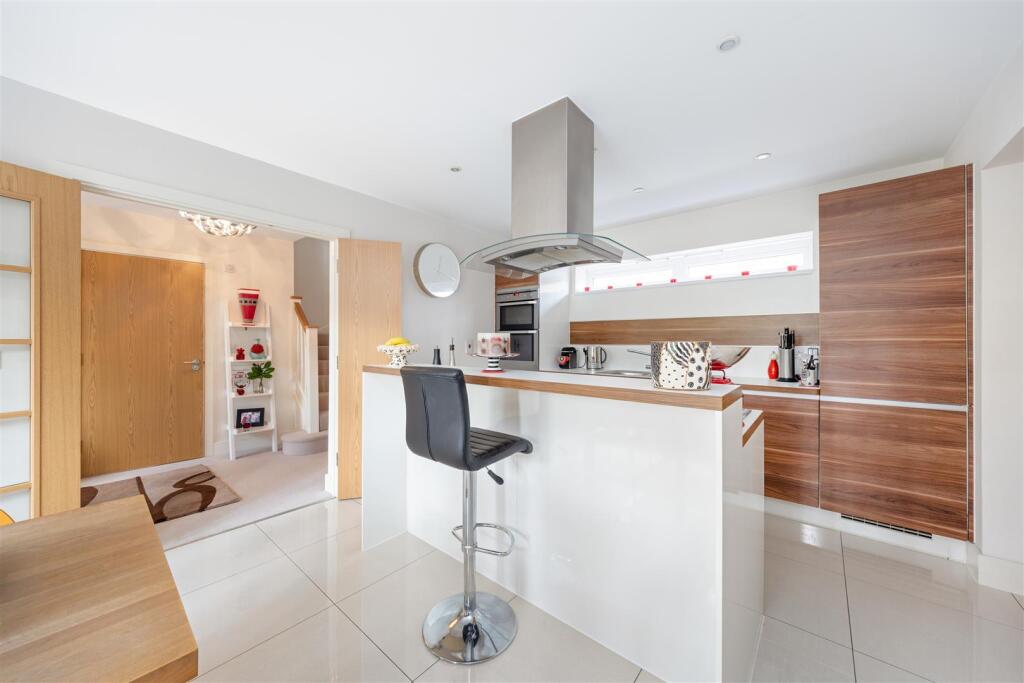 25 Uplands Road Guildford -12.jpg