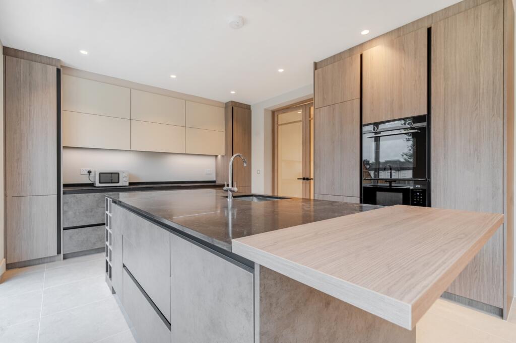 1288914-63-682648...