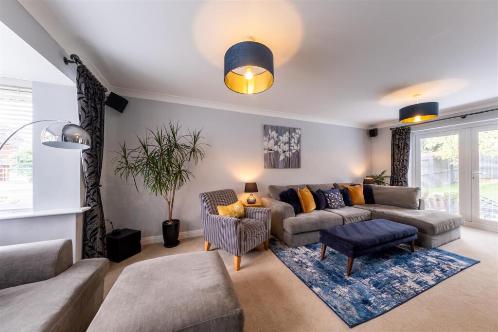 39 Shakerley Close-015.jpg