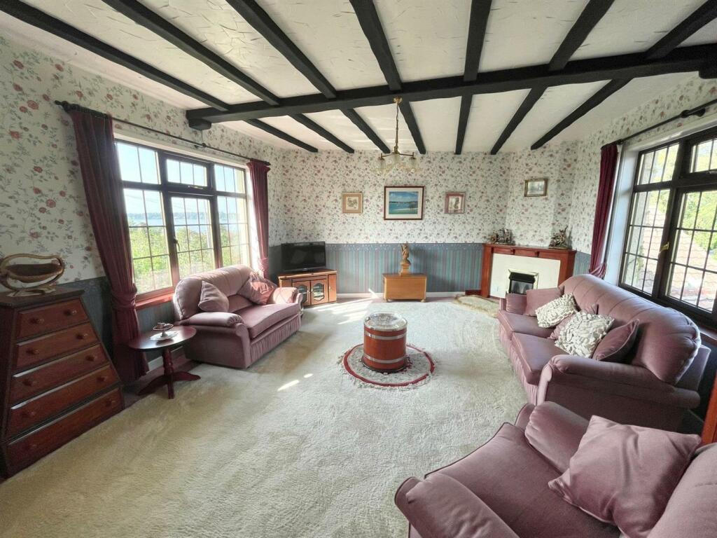 1st Floor Sitting Room