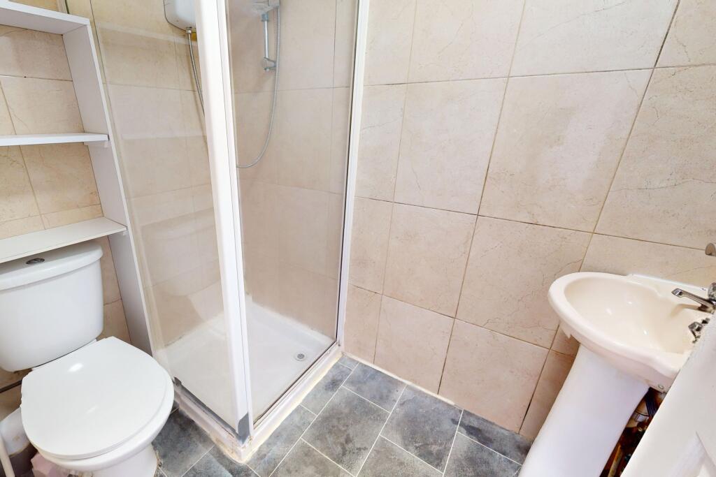 9 Brampton Park Road, Hornsey, London, N22 6BG