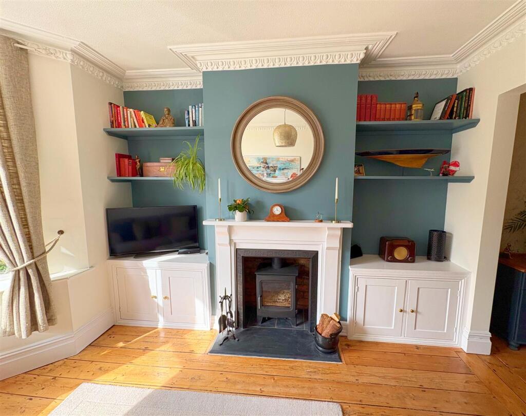 Lounge fireplace.jpg