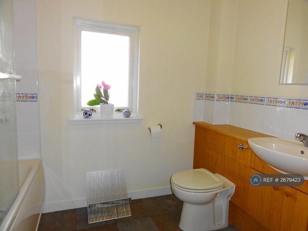 Main Bathroom