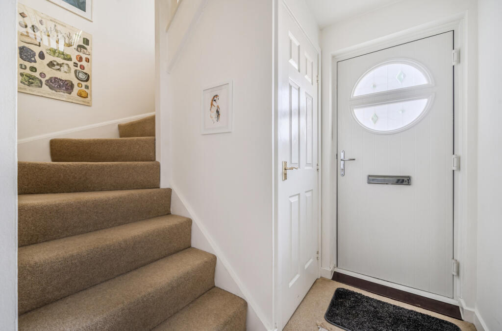 1359665-10-68db9d...