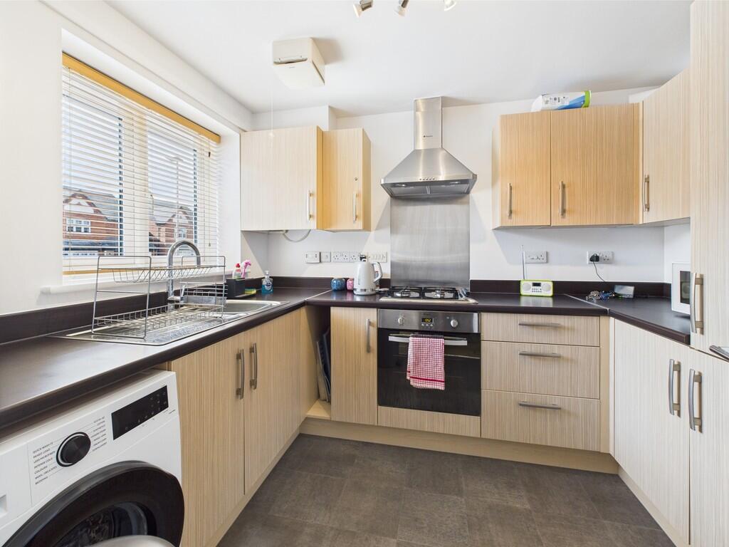 CAM02854G0-PR0384...