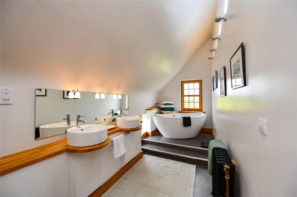 En-suite bathroom