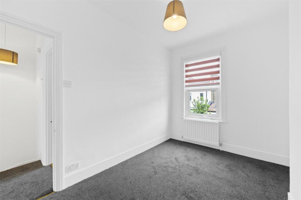 16 Gore Road,10.jpg