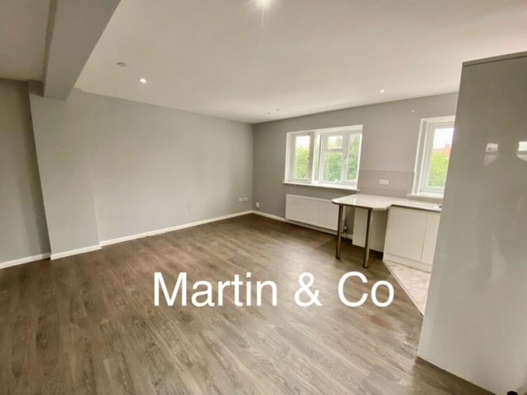 Living Dining Roo...