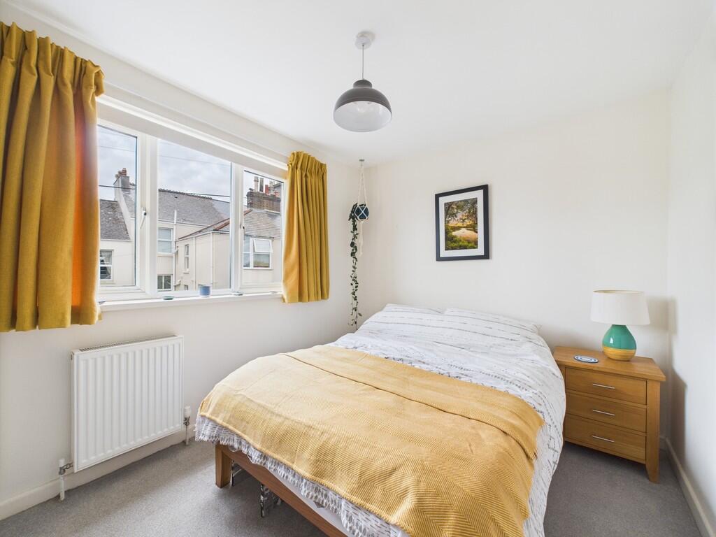 CAM02089G0-PR0541...