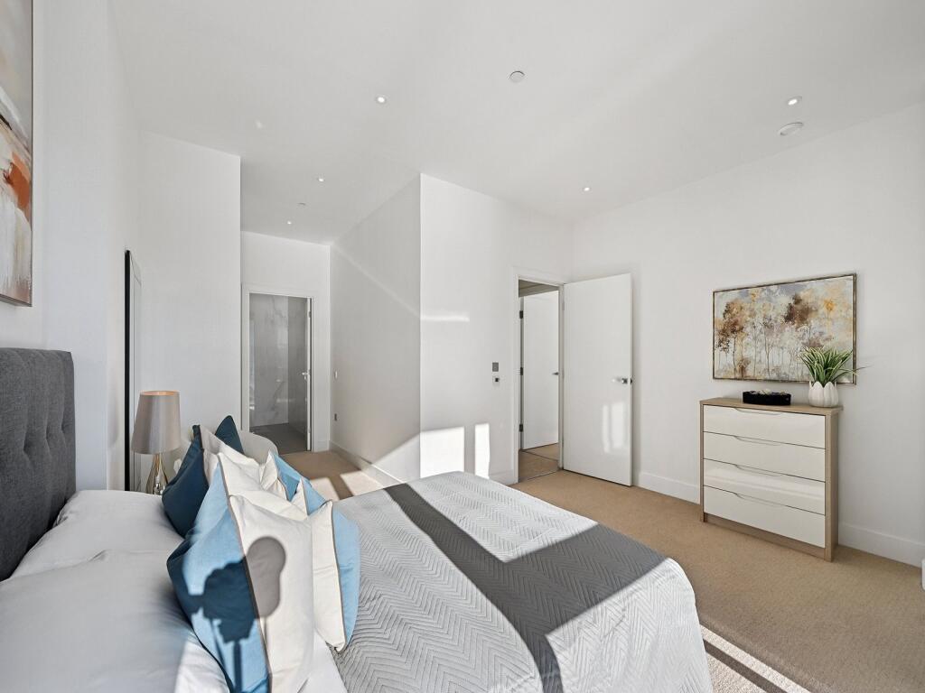 Westbourne Apartment