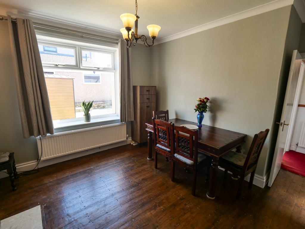 Dining Room Dual Aspect