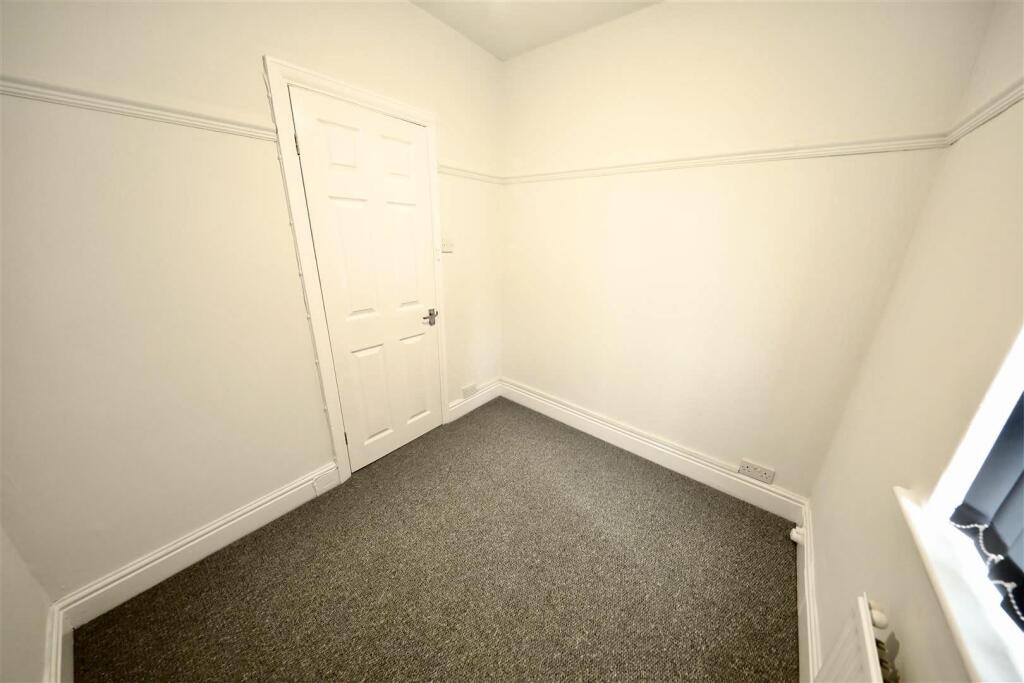 18 MurrayField - Bed 3b.jpg