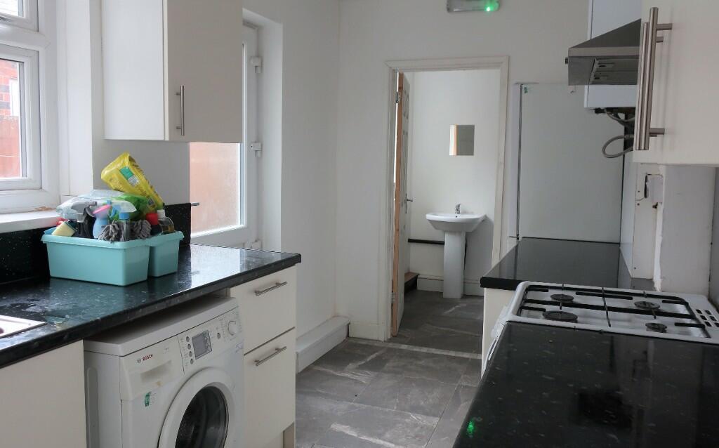 16 Blossom Avenue, Dawlish Road, Birmingham, B29 7AG