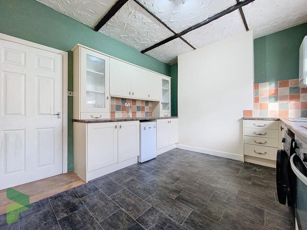 Fitted Dining Kit...