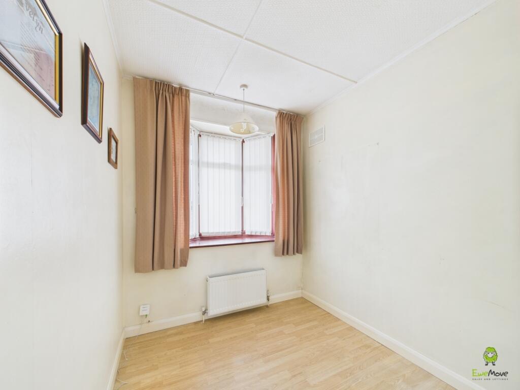 Presented by Nicoleta at EweMove Bexleyheath and D