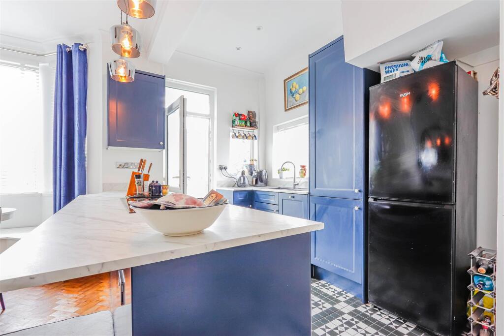 Tynewydd Road_-17.jpg