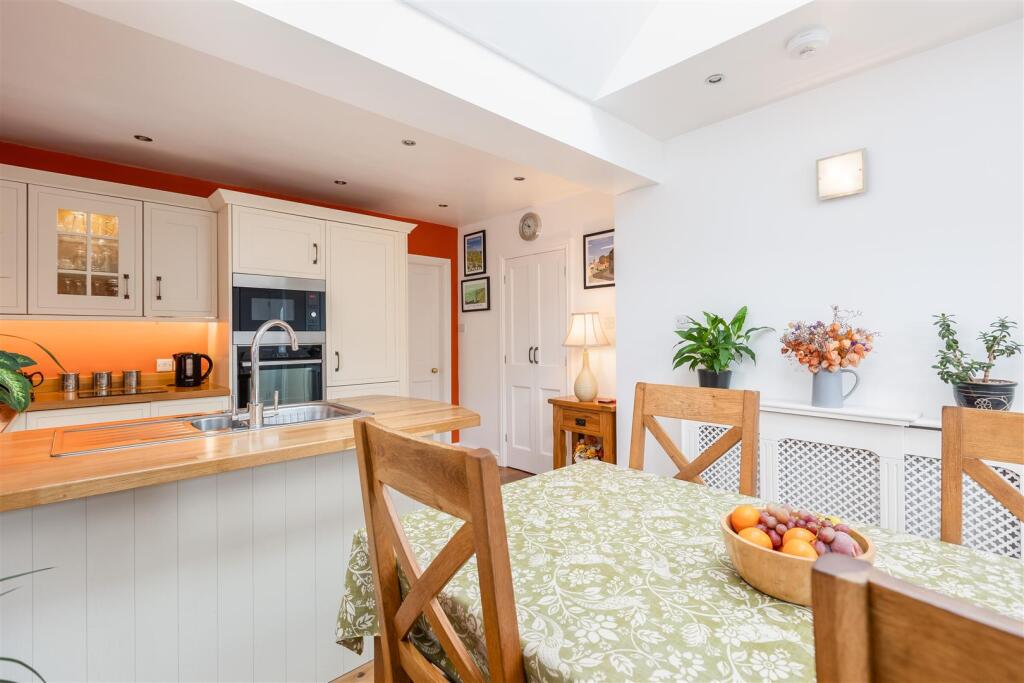 Maudon Avenue 40 Kitchen Dining Room-5.jpg