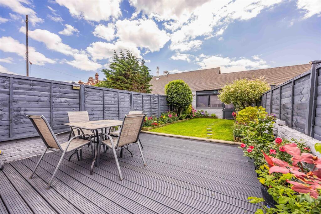 6 Seafield Road, Baffins-Small-PorticoMarketing-So