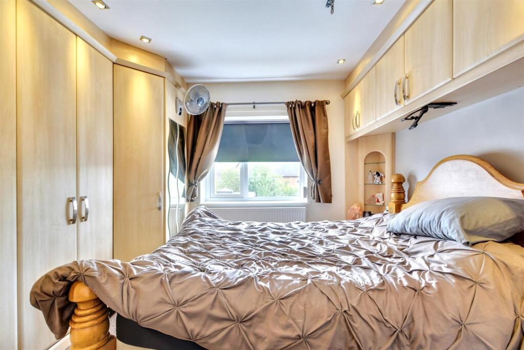 Bedroom One_1.jpeg