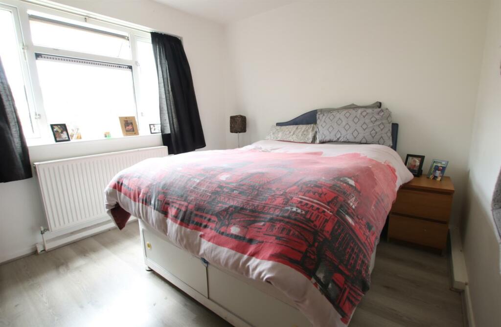 bed 1.JPG