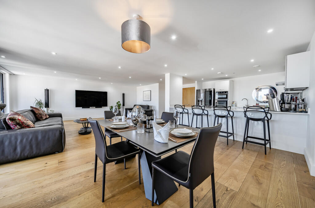 1325748-24-687158...