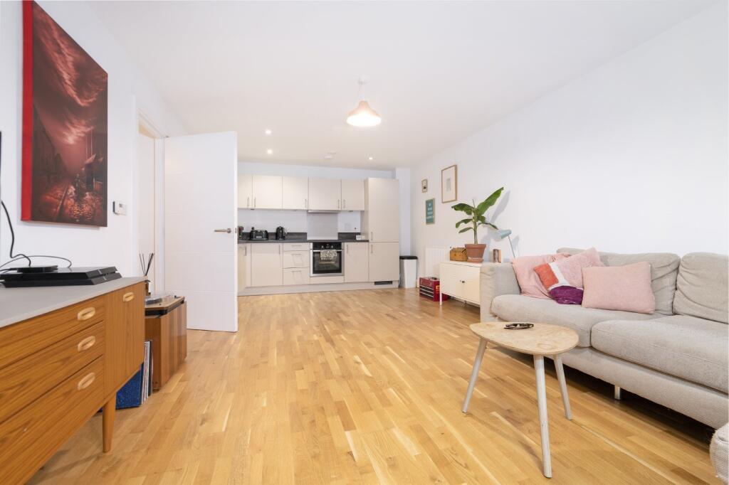 Open Plan Kitchen Lounge