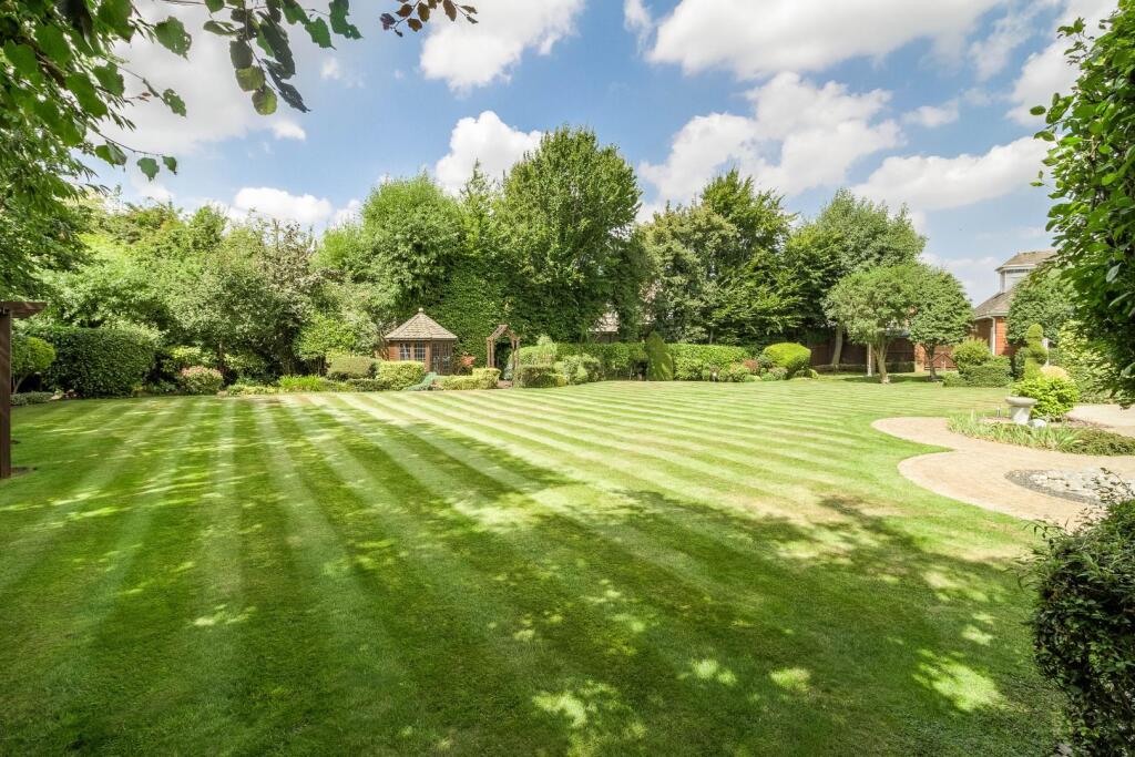 7 Belfry Lane 048.jpg